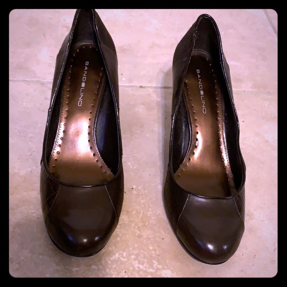 Bandolino Brown Classic Heels with Glossy Finish